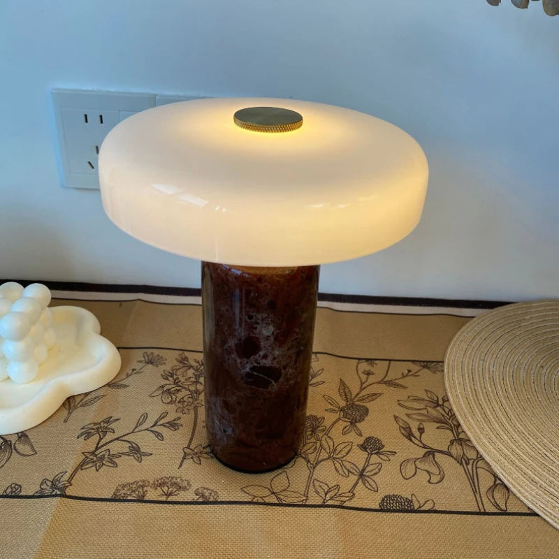 Luminária de Mesa Art Déco Recarregável