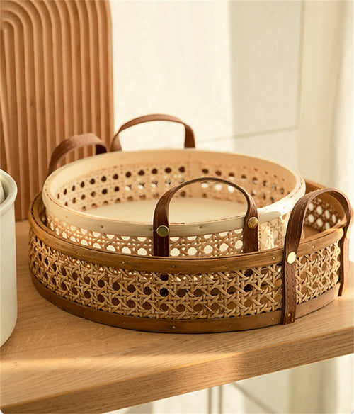 Bandeja de Rattan com Alças de Couro